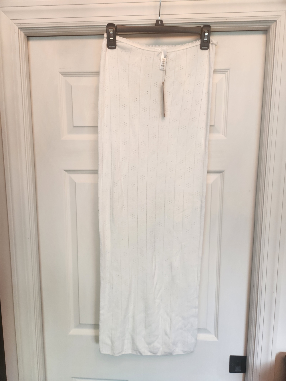 SKIMS White Knit Maxi Skirt - Classic Ribbed Design